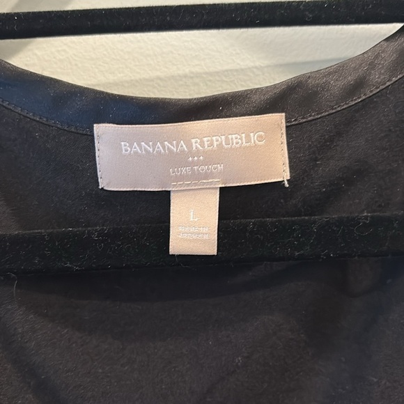 Banana Republic- Women's Black Sleeveless Top.  Luxe touch. Size large - Picture 2 of 8